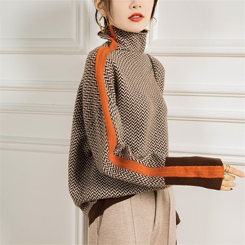 EVOQUE™ | GEOMETRIC KNIT TURTLENECK SWEATER