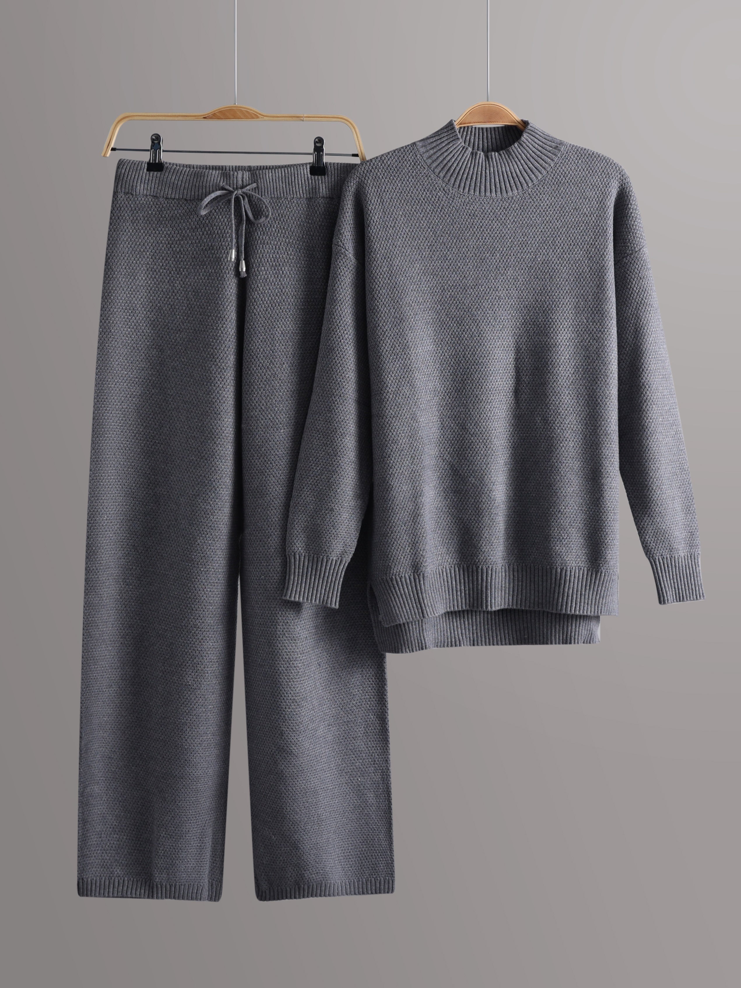 Evoque™ | Knitted Set with High Neck and Trousers