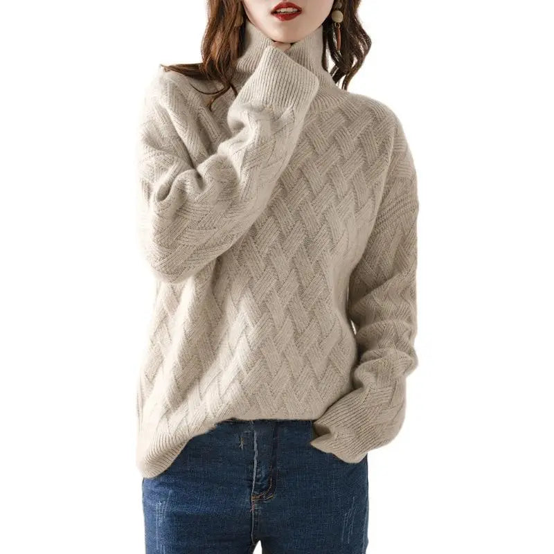 EVOQUE™ | ELEGANT CABLE-KNIT TURTLENECK SWEATER