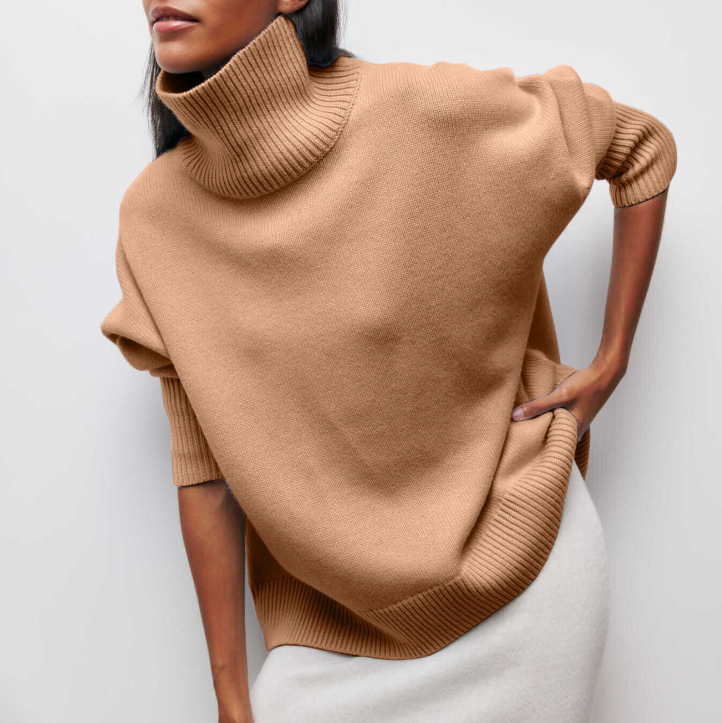 EVOQUE™ | HIGH-NECK OVERSIZED SWEATER