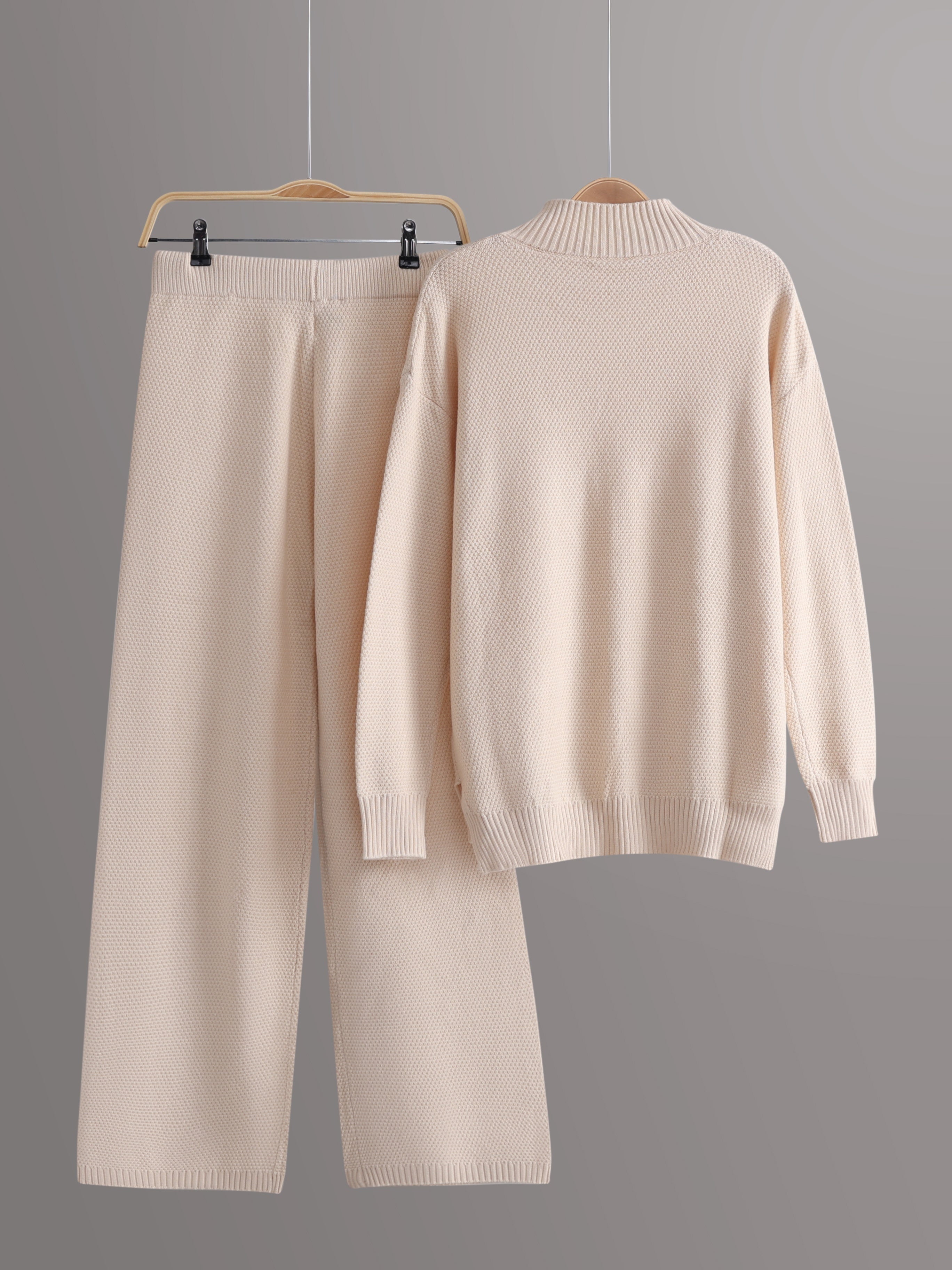 Evoque™ | Knitted Set with High Neck and Trousers